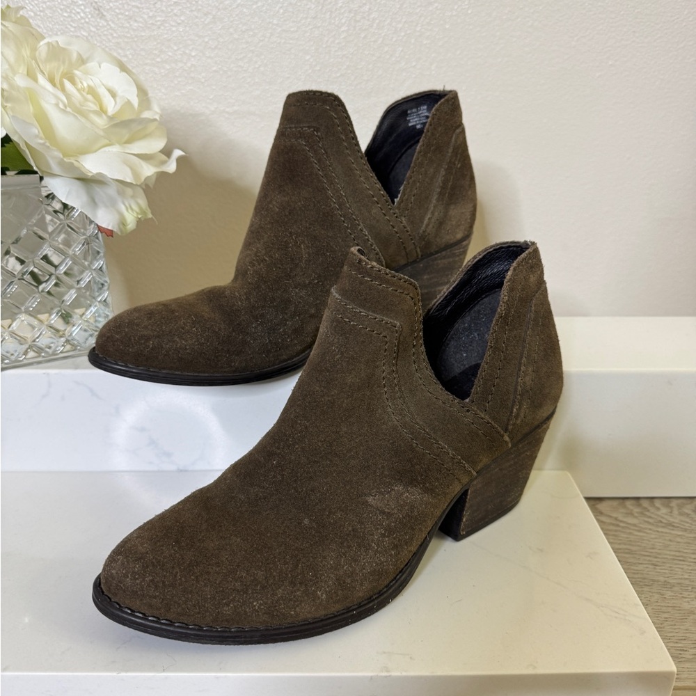 Steve Madden Dark Brown Suede Ankle Booties